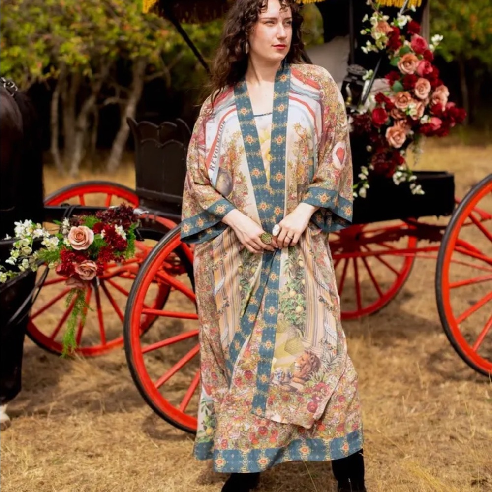 LOVE REVOLUTION OPERA DUSTER FULL LENGTH by Market of Stars Kimono robe w/ belt - Picture 3 of 16